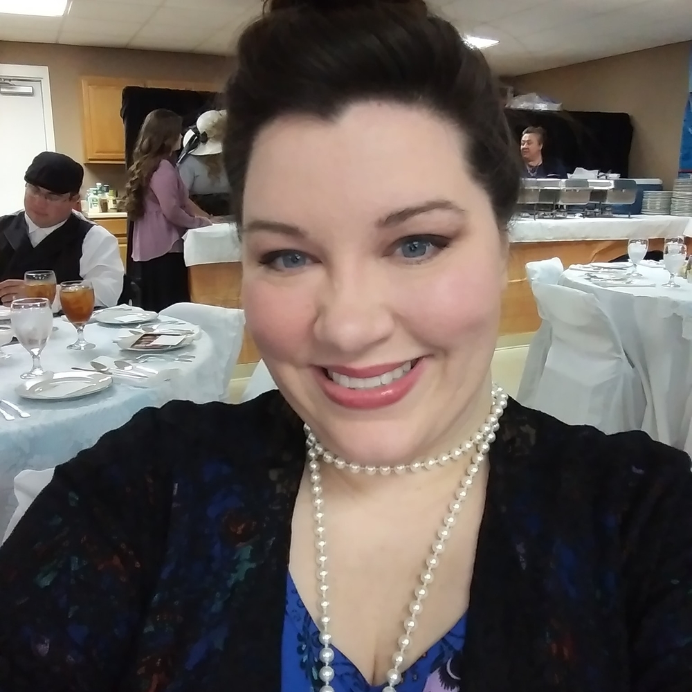 Meet your Posher, Nicole